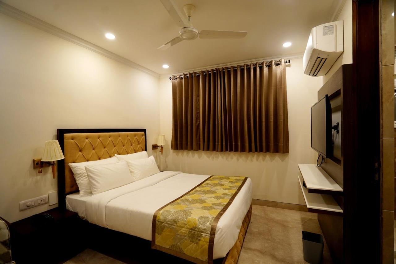 Wongdhen House Hotel New Delhi Exterior photo