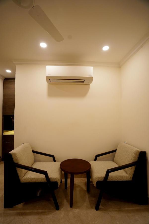Wongdhen House Hotel New Delhi Exterior photo
