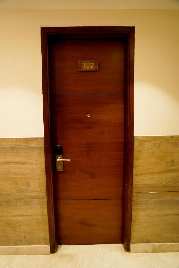 Wongdhen House Hotel New Delhi Exterior photo