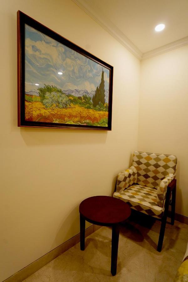 Wongdhen House Hotel New Delhi Exterior photo