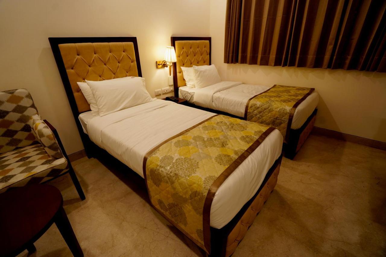 Wongdhen House Hotel New Delhi Exterior photo