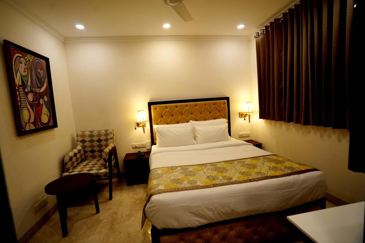 Wongdhen House Hotel New Delhi Exterior photo