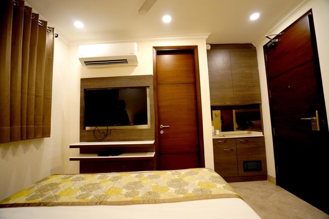 Wongdhen House Hotel New Delhi Exterior photo