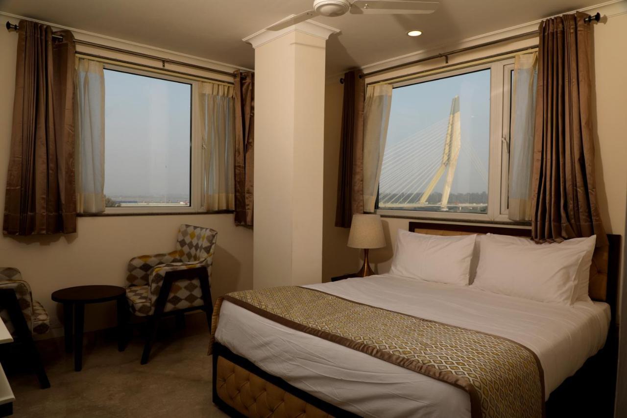 Wongdhen House Hotel New Delhi Exterior photo